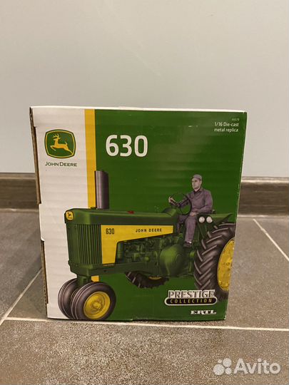 Трактор John Deere 630