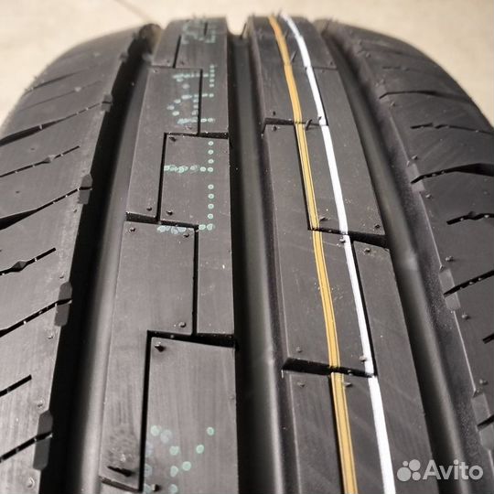 Tracmax X-Privilo RF-19 215/70 R15C 109S