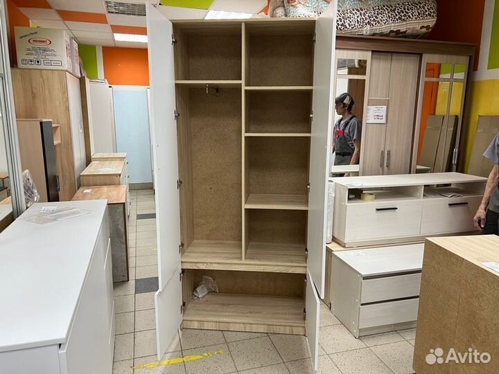 Шкаф 2-ух дверный фабричный