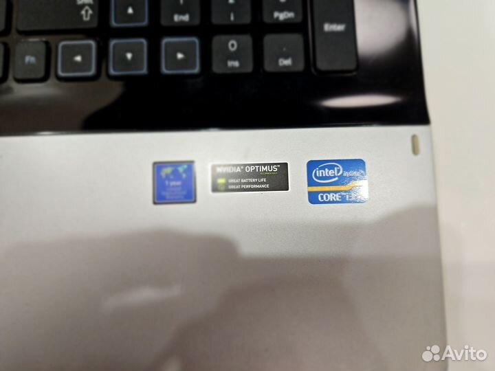 Ноутбук Samsung 17 дюймов Core i3