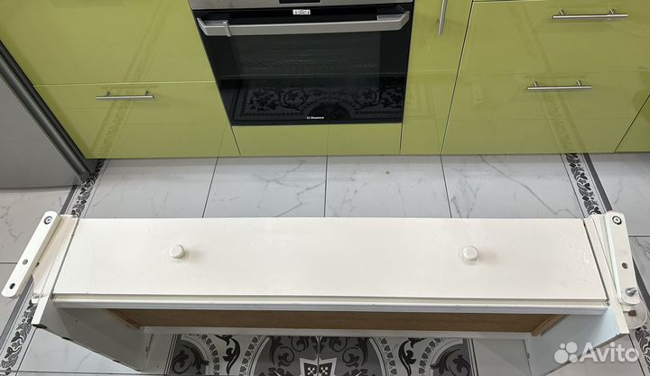 Полка для детской кровати