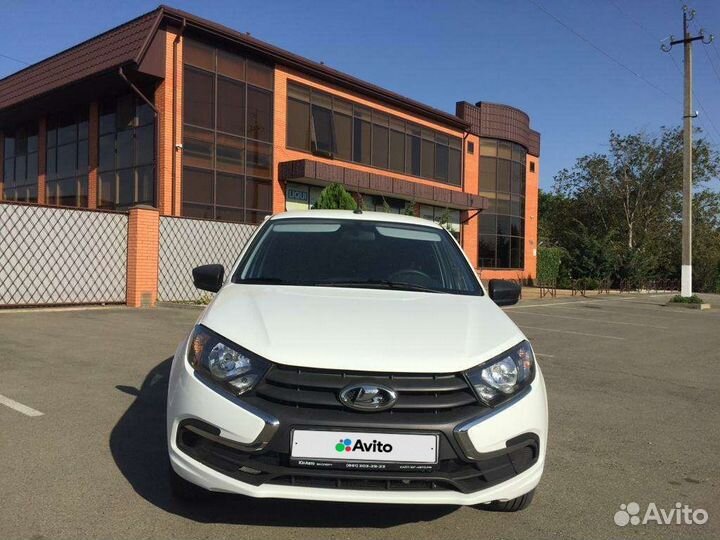 LADA Granta 1.6 МТ, 2021, 42 800 км