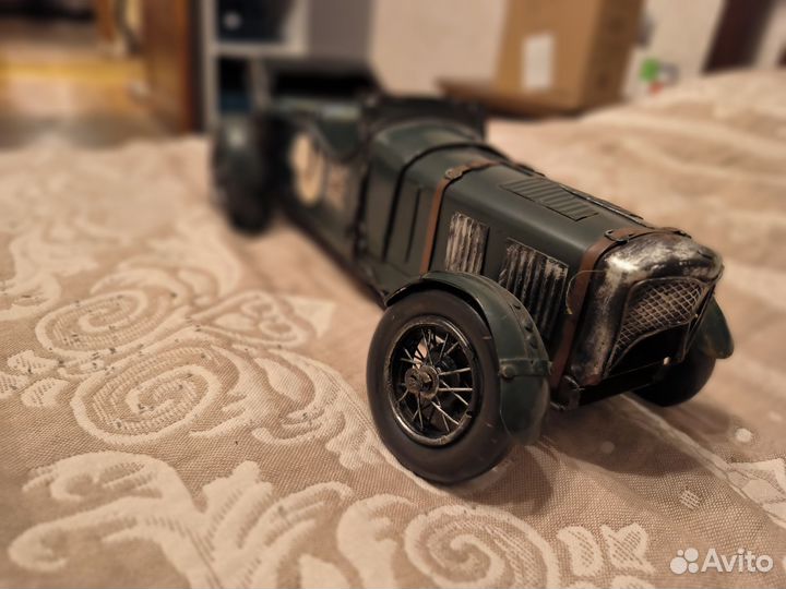 Модель ретро автомобиля JayLand