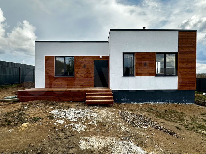 Дом 93,5 м² на участке 8,9 сот.