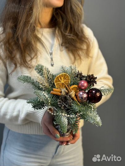 Новогодние букеты. Доставка