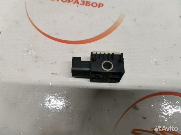 Датчик удара Ford Focus 2 универсал 1.6 hwda 100