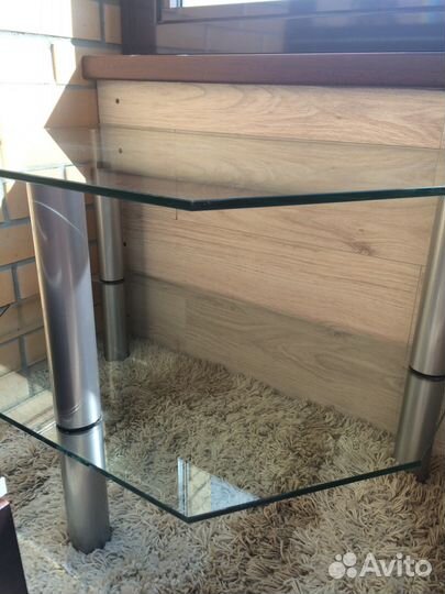 Стеклянная тумба/столик под тв