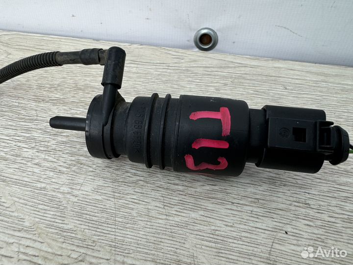 Насос омывателя Volkswagen Passat B5 2003