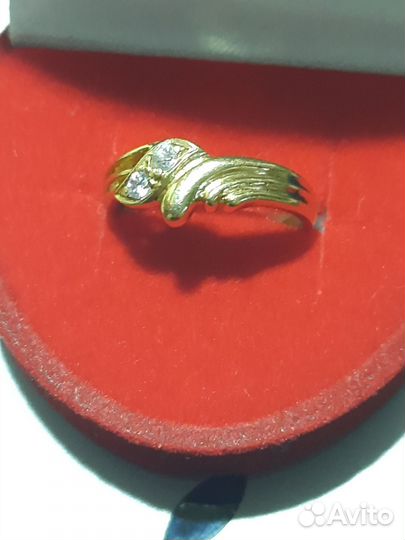 Золотое кольцо 750 пробы