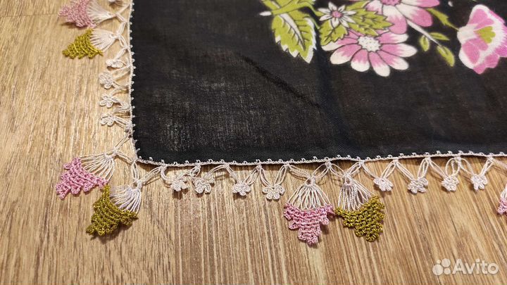 Платок из тонкой шерсти