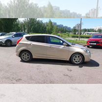 Hyundai Solaris 1.6 MT, 2012, 100 000 км, с пробегом, цена 810 000 руб.