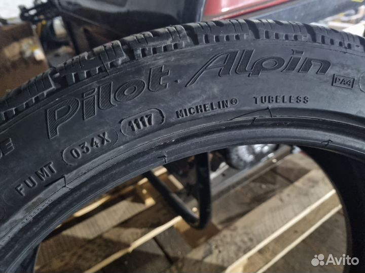 Michelin Pilot Alpin PA4 225/45 R18