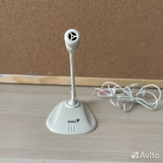 Микрофон Genius
