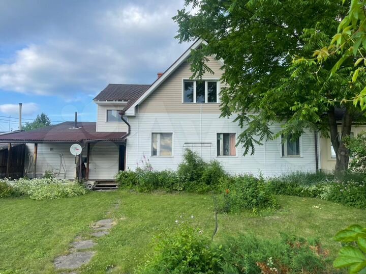 Дом 250 м² на участке 14 сот.