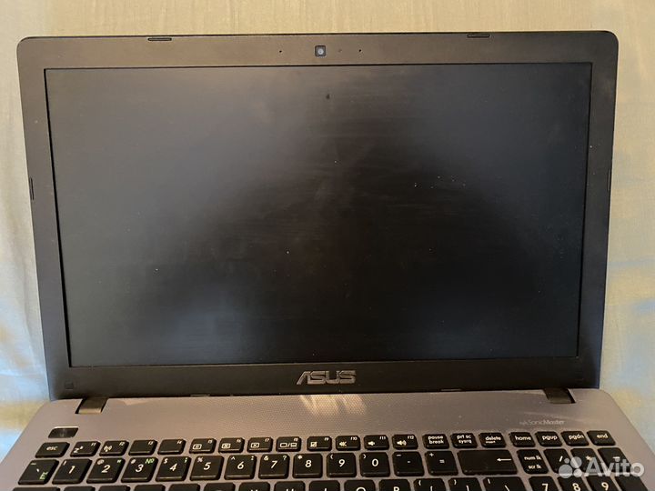 Ноутбук asus x550c