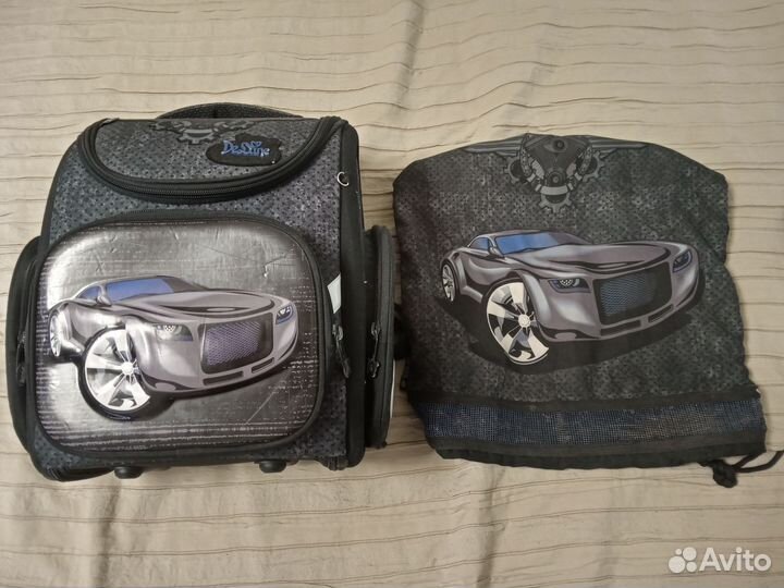 Школьный рюкзак