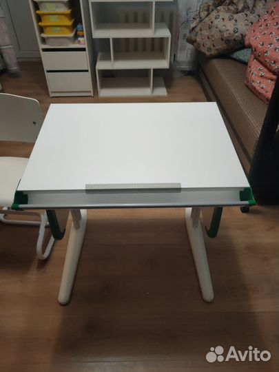 Растущая парта и стул