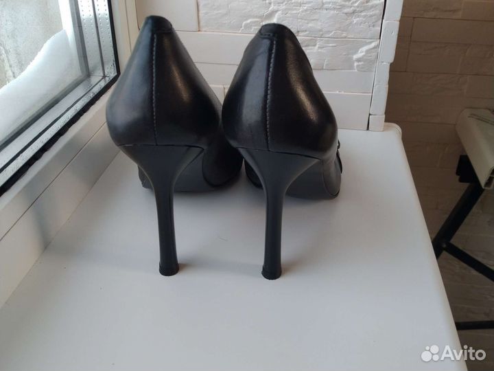 Туфли р.39 натуральная кожа новые