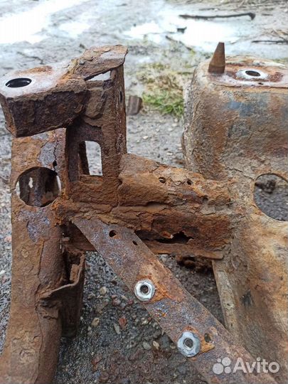 Балка задняя mazda 5