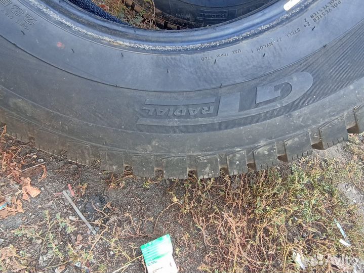 GT Radial Champiro IcePro SUV 235/70 R16 106T