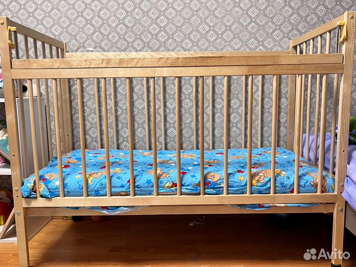 Кроватка для новорожденных