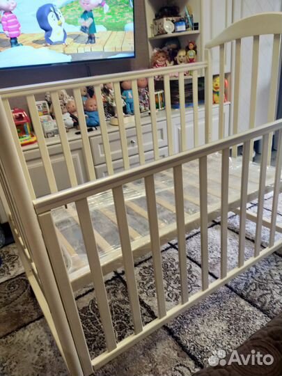 Детская кроватка