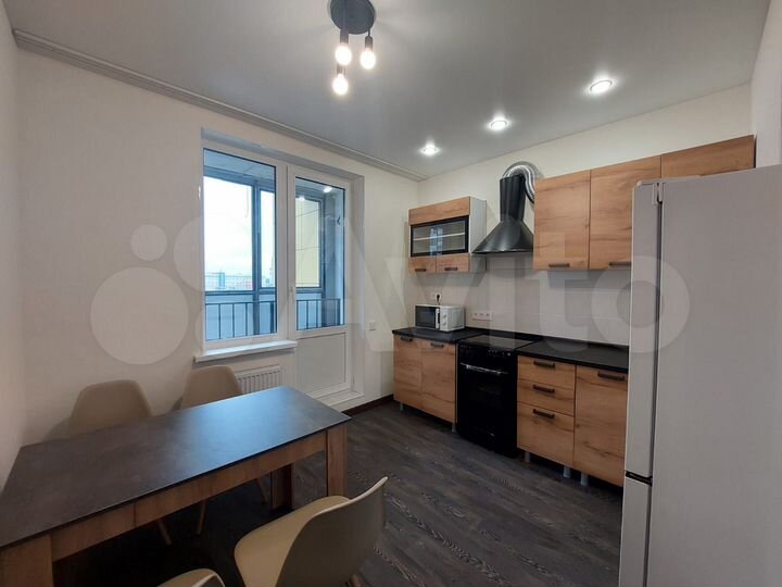 2-к. квартира, 56 м², 3/17 эт.