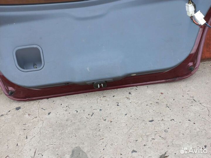 Nissan Almera N16 (00-06) хетчбек крышки багажника