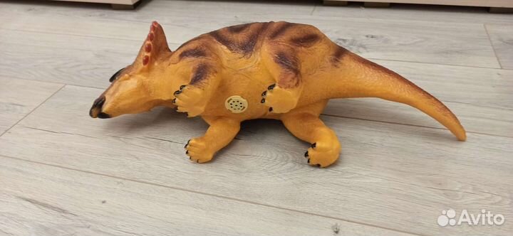 Динозавр игрушка фигурка