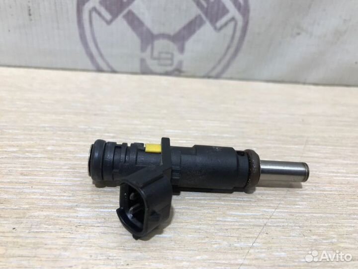 Форсунка топливная Citroen C4 B7 5FS EP6C 2012