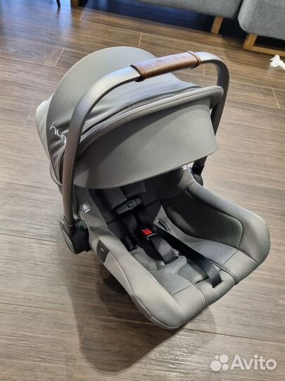Автолюлька Nuna с базой isofix
