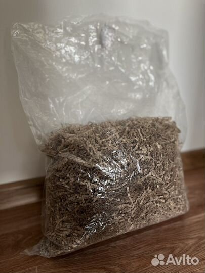 Бумажный наполнитель для подарков