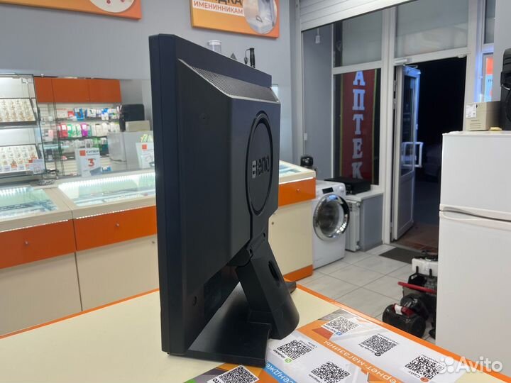 Монитор BenQ Q9T4 19