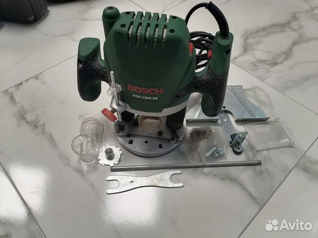Фрезер Bosch pof1200 AE.