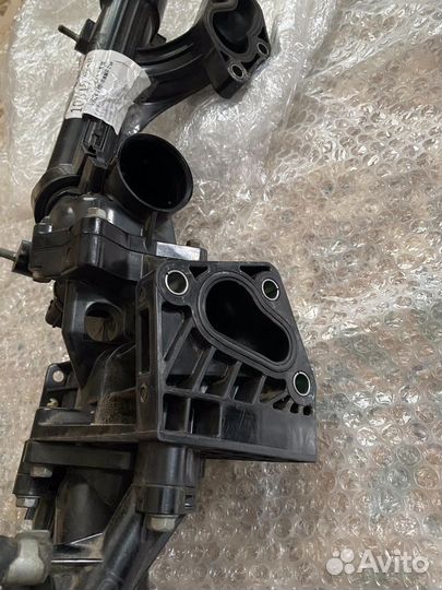 Корпус термостата на hyundai ekus