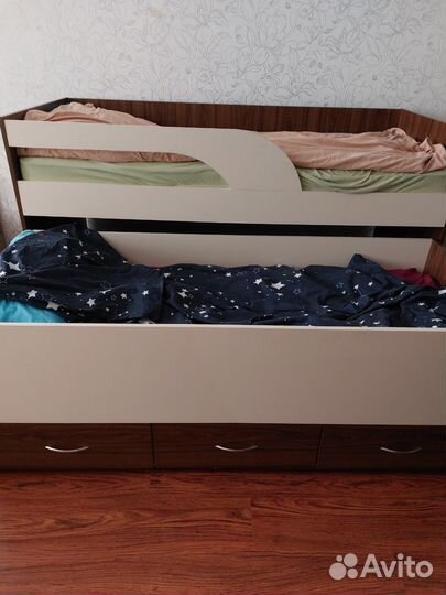 Двухъярусная кровать выдвижная бу