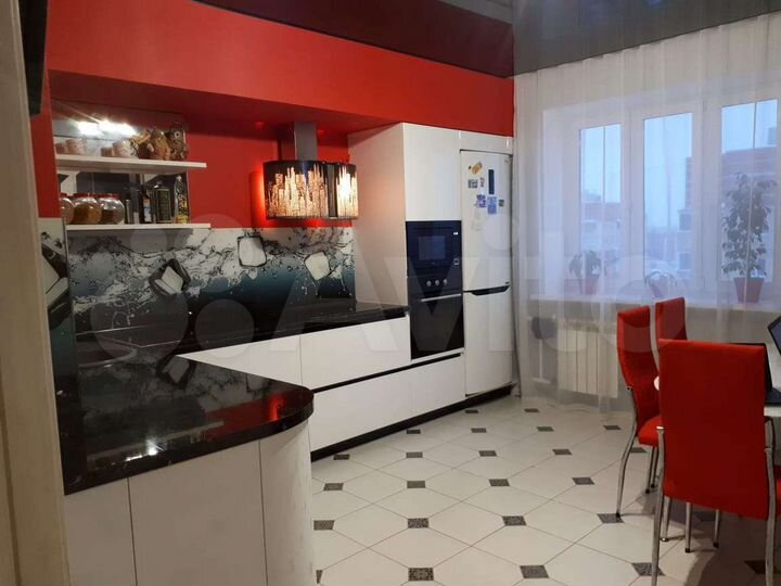 3-к. квартира, 79,8 м², 17/18 эт.