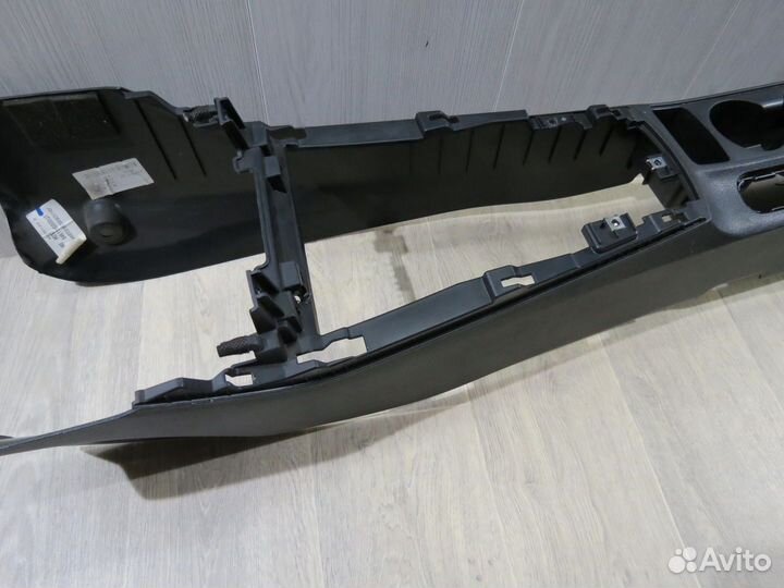 Центральная консоль Kia Rio 4