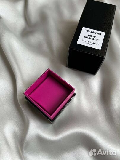 Парфюм TOM ford rose de russie
