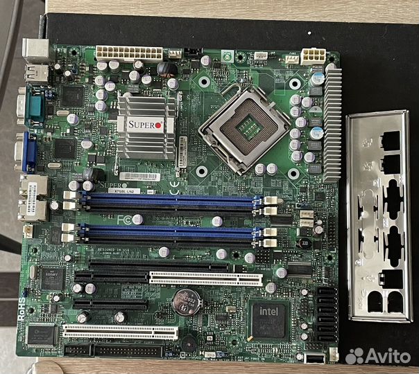 Материнская плата 775