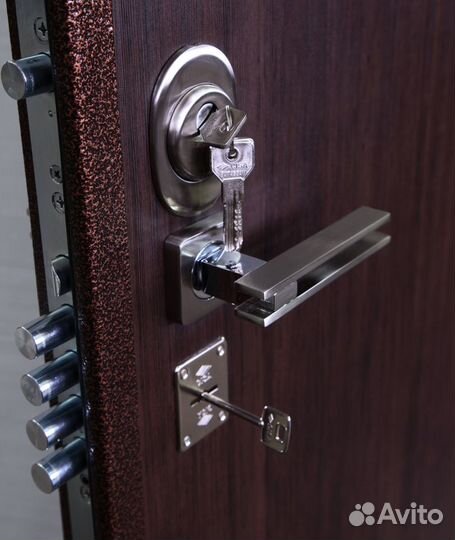 Дверь входная металлическая