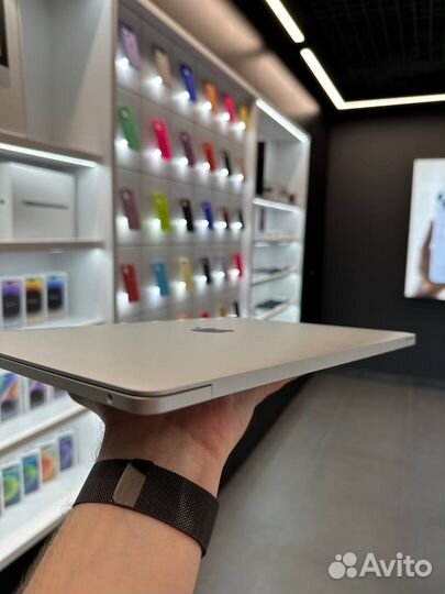 MacBook Pro 13 M2 8/256GB