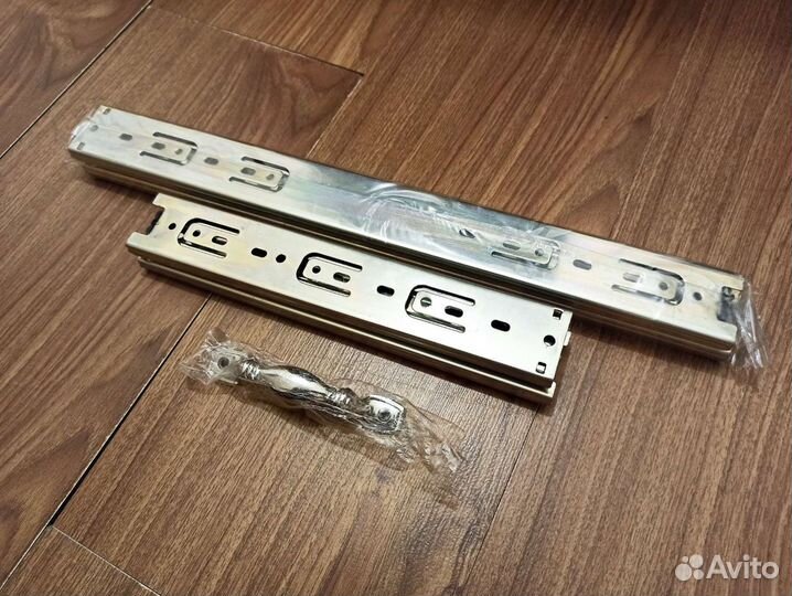 Салазки и рукоятка