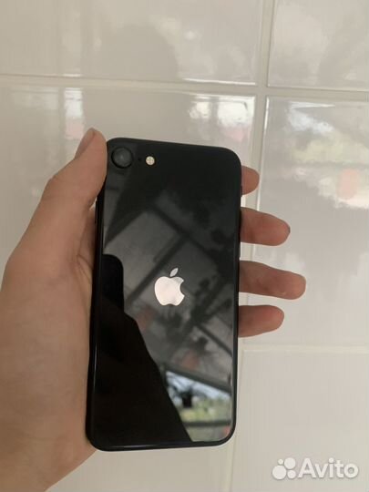Apple iPhone se 2020