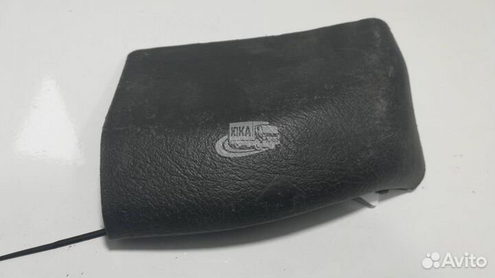 Боковая крышка панели передней консоли салона D4BF