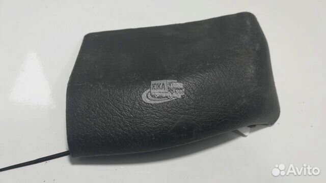 Боковая крышка панели передней консоли салона D4BF