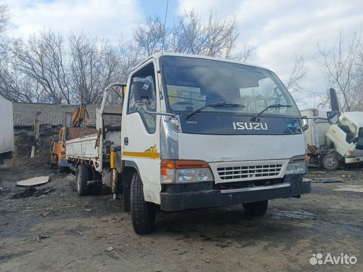 Isuzu Elf с КМУ, 2003