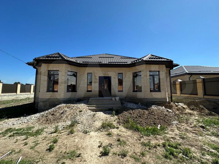 Дом 180 м² на участке 7,5 сот.