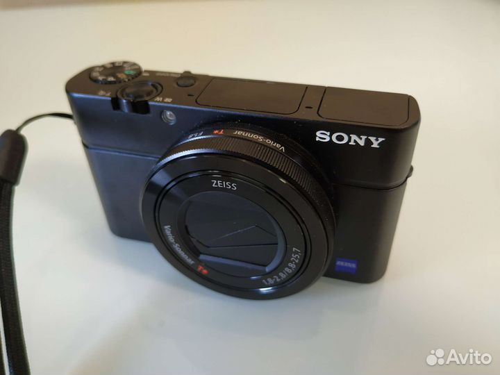 Фотоаппарат Sony DSC-RX100M3 G