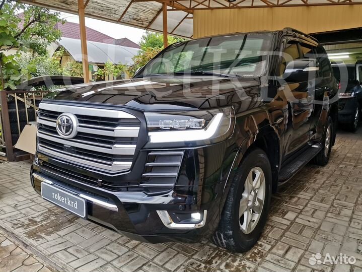 Обвес Toyota Land Cruiser 200 стиль 300 2016+